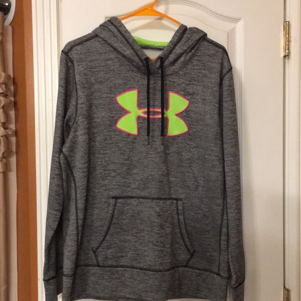 Ladies Under Armour sweatshirt